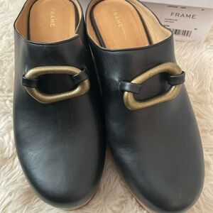 Frame leather Clogs